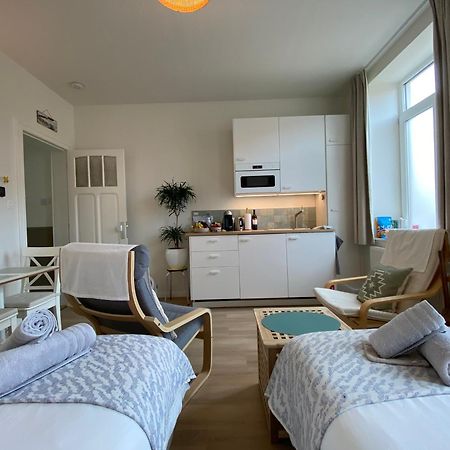 Logies-M Comfort Studios Inc Bikes B&B Остенде Экстерьер фото