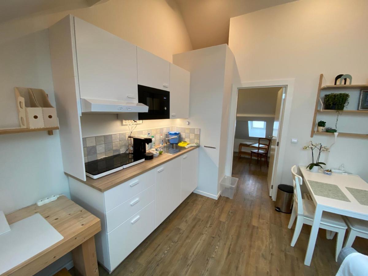 Logies-M Comfort Studios Inc Bikes B&B Остенде Экстерьер фото