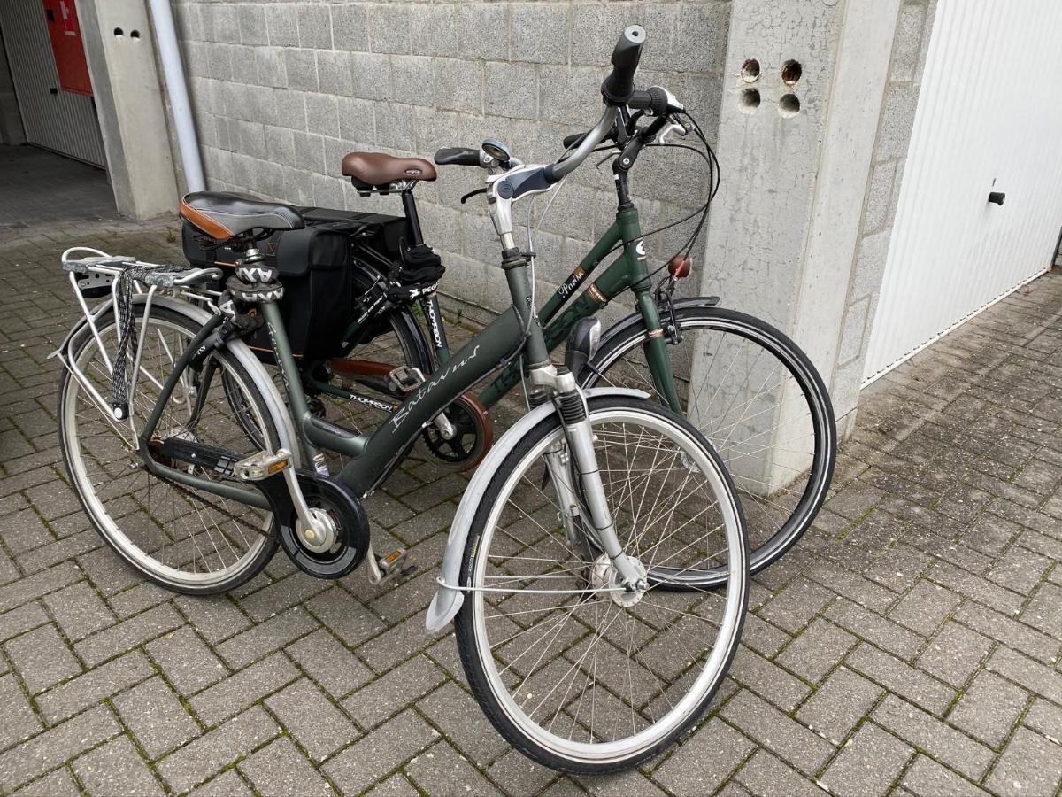 Logies-M Comfort Studios Inc Bikes B&B Остенде Экстерьер фото