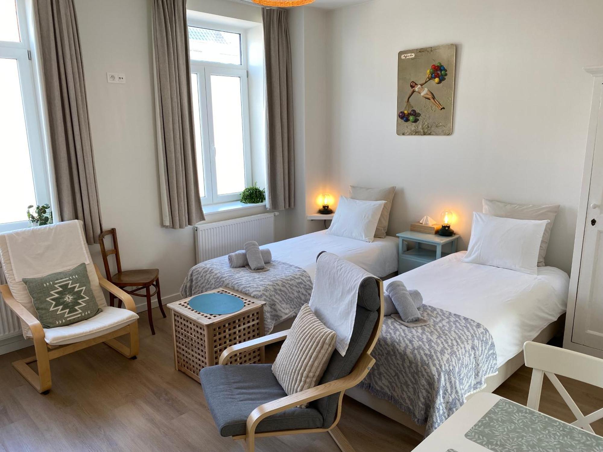 Logies-M Comfort Studios Inc Bikes B&B Остенде Экстерьер фото